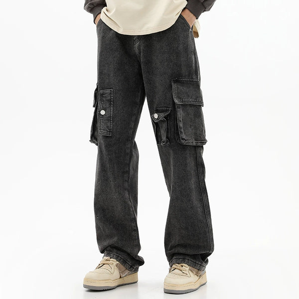 DISTRESSED POCKET JEANS